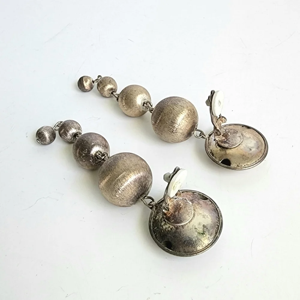 Vintage Clip-On Earrings RAGA Drop Textured Silver‎ Ball Sphere Beaded 60s 70s
